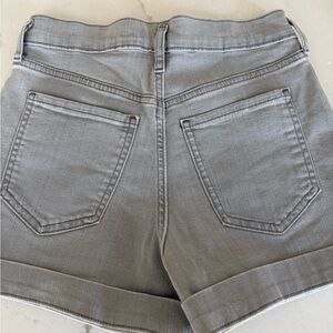 Banana Republic Grey high rise, cuffed Denim Shorts Size 25/0
